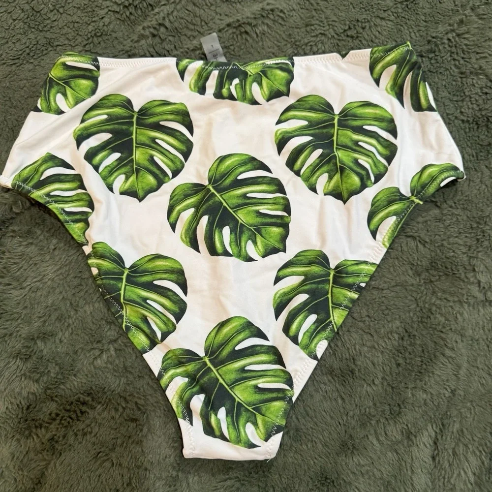 Cupshe Women Green Swimsuit‎ Bottoms Large NWT Palm